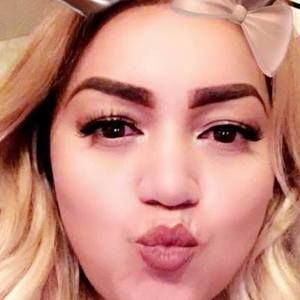 Meet your Posher, Ana